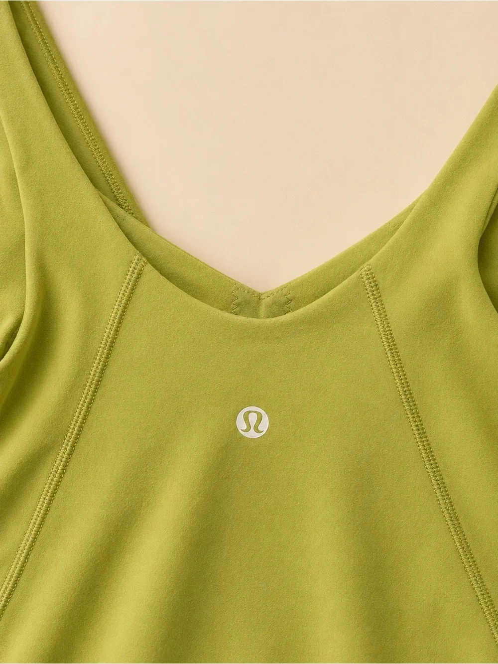 Lululemon sports bra,l/tank top gorgeous, great condition!🌸🌸✨✨✨